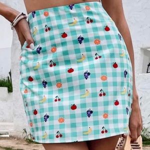 Shein Skirt blue/white w/ printed fruits (size Large)